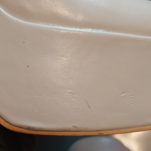 Chic White Platform Heeled Boots - Picture 13 of 16